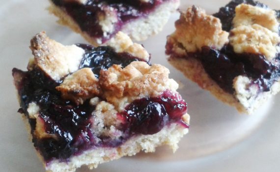 Crumble bar med blåbær